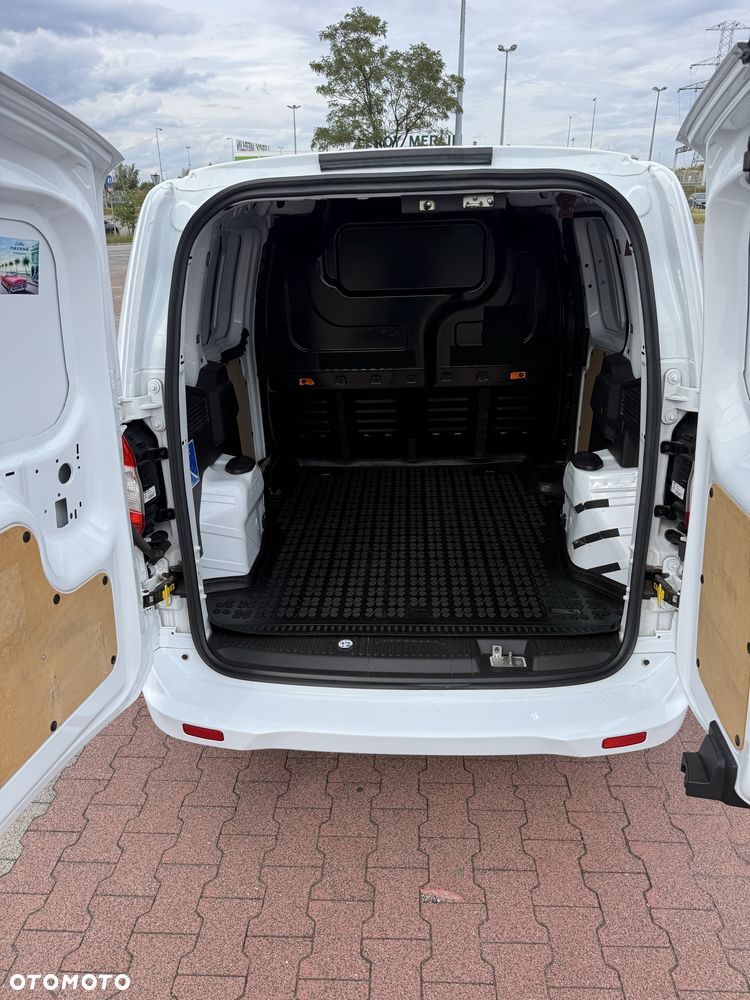 Ford Transit Courier - 7