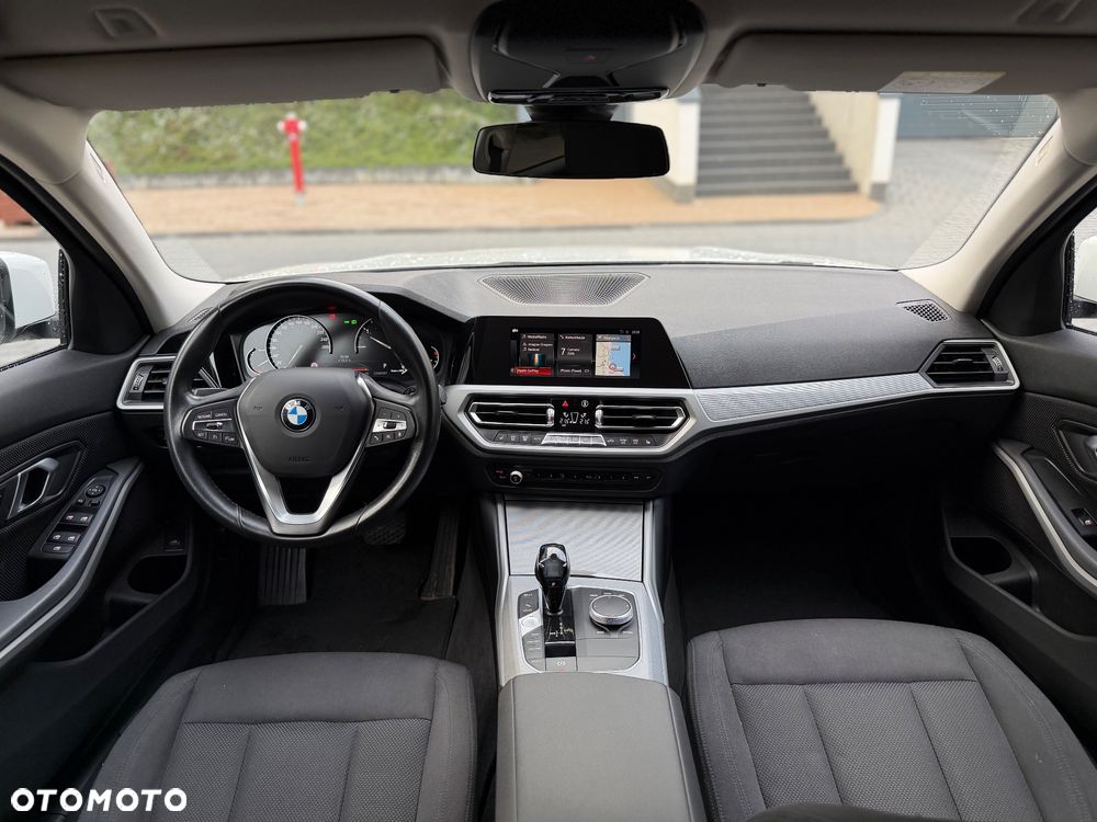 BMW Seria 3 318d Advantage - 18