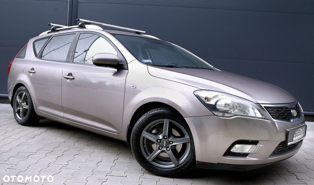 Kia Ceed - 19