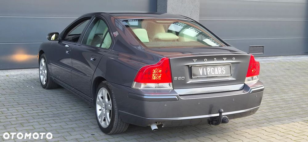 Volvo S60 2.4 Premium - 19