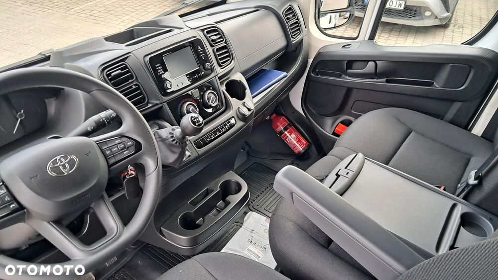 Toyota Proace Max - 13