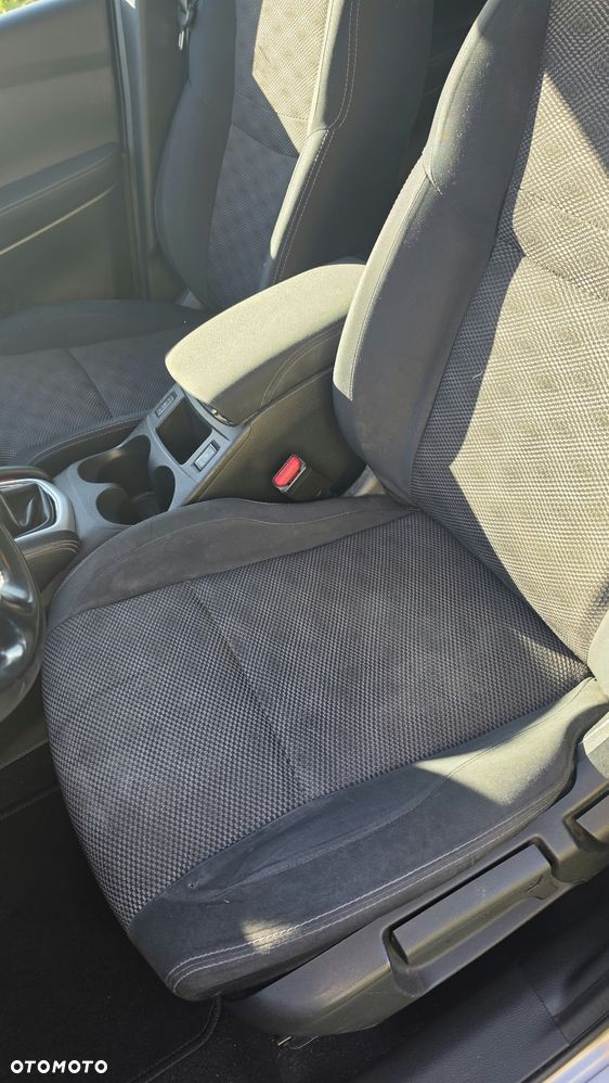 Nissan Qashqai - 11