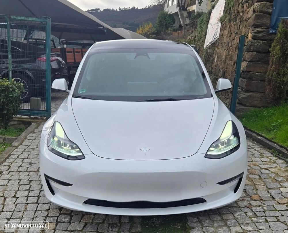 Tesla Model 3 Long-Range RWD - 2