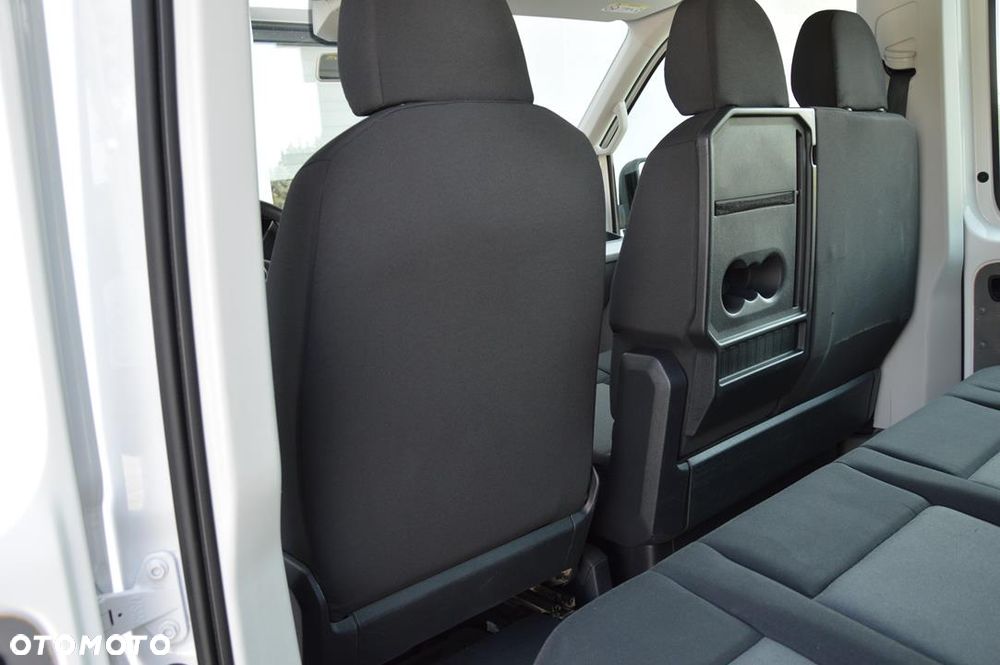 Volkswagen Crafter - 25