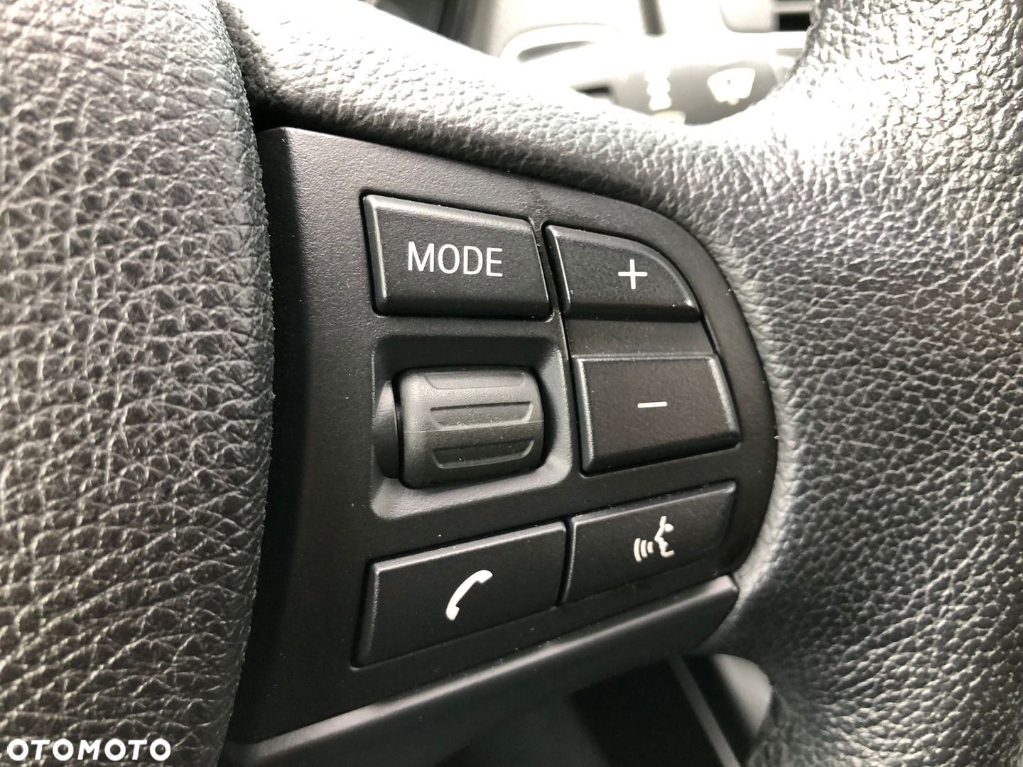 BMW Seria 1 118d - 28