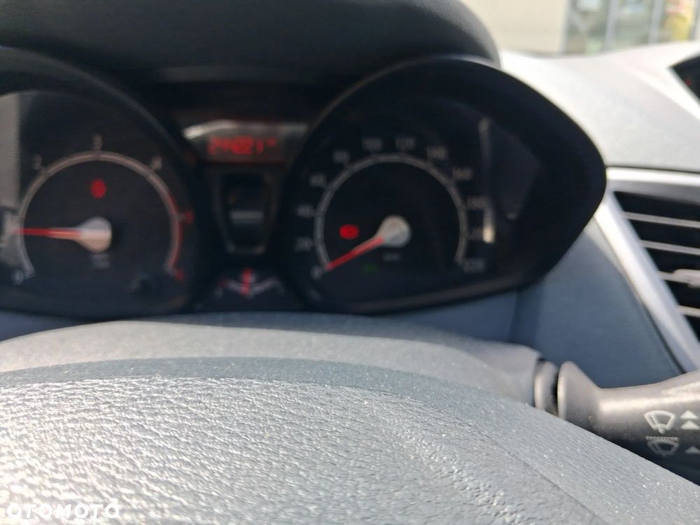 Ford Fiesta 1.4 TDCi Ghia - 14