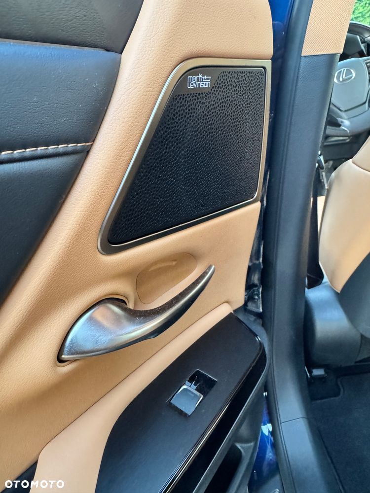 Lexus ES 300h Prestige - 9
