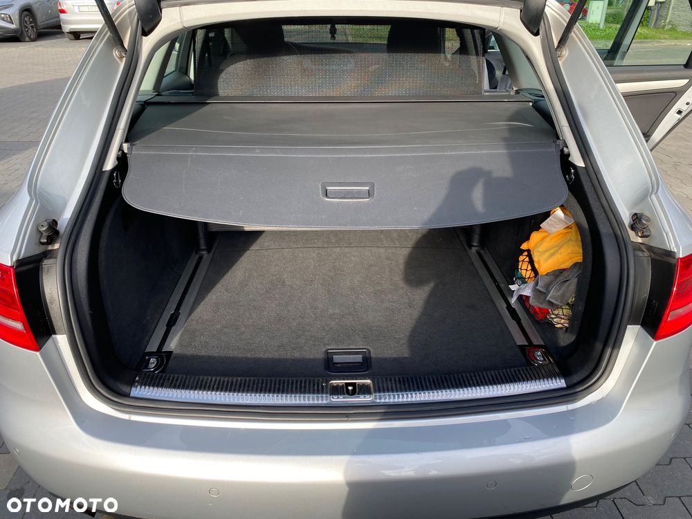 Audi A4 Avant - 14