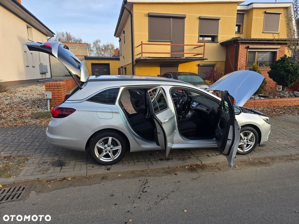Opel Astra 1.6 D (CDTI) Start/Stop Sports Tourer Dynamic - 19