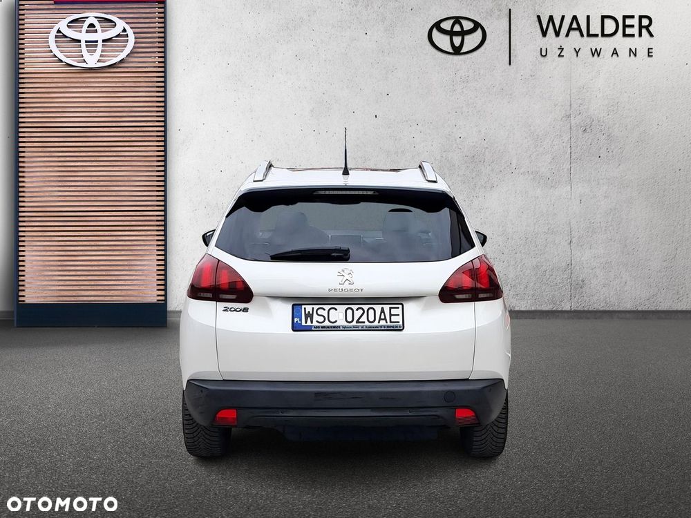 Peugeot 2008 1.2 Pure Tech Style S&S - 5