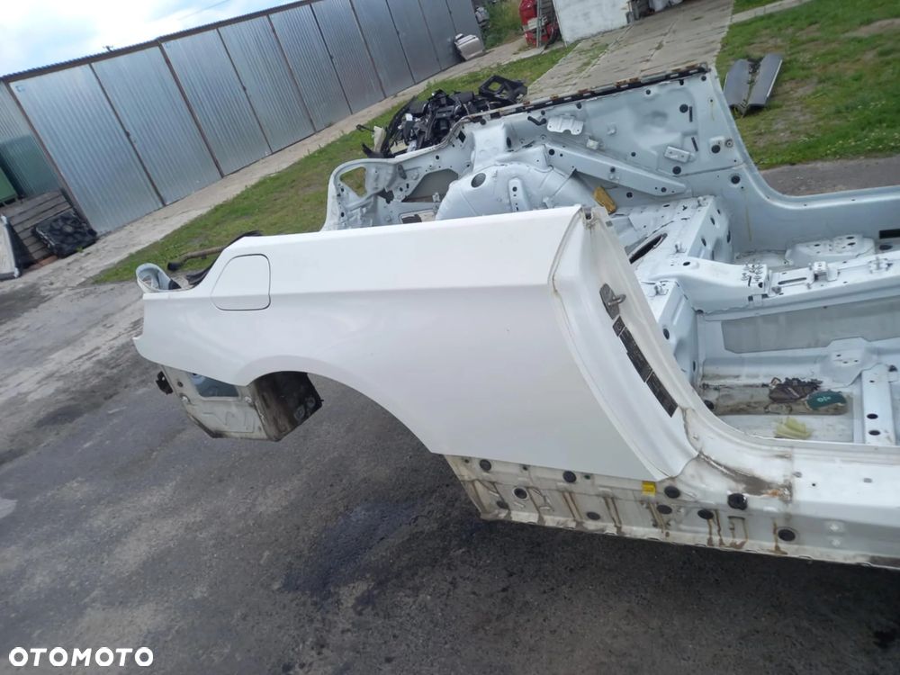 ĆWIARTKA BOK PRAWY TYŁ BMW E93 CABRIO - 1