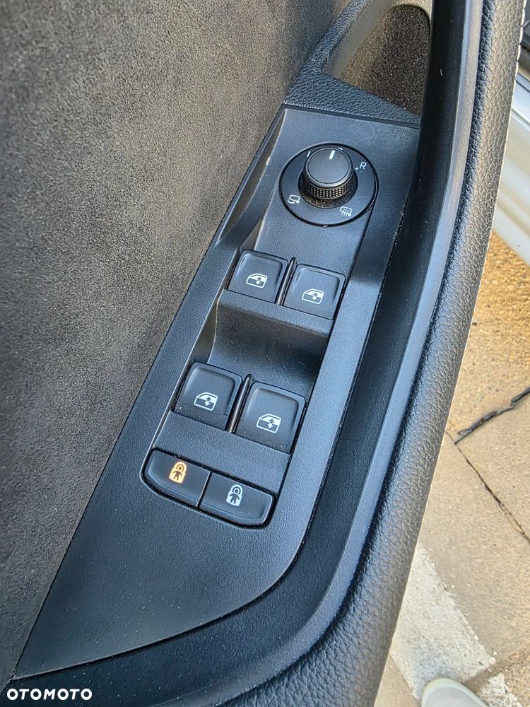 Skoda Superb 2.0 TSI Sportline DSG - 14