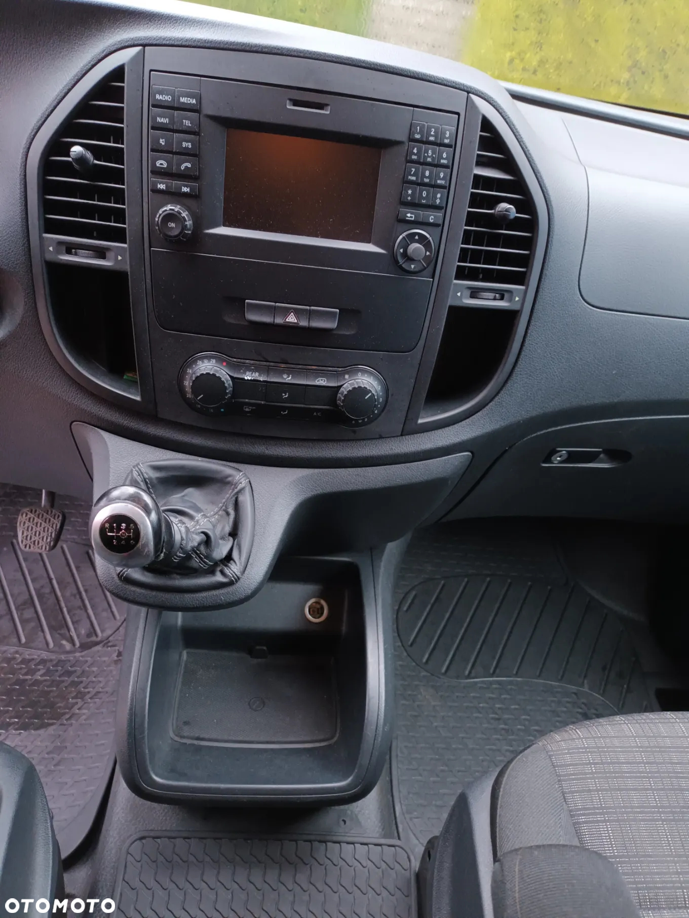 Mercedes-Benz Vito - 16