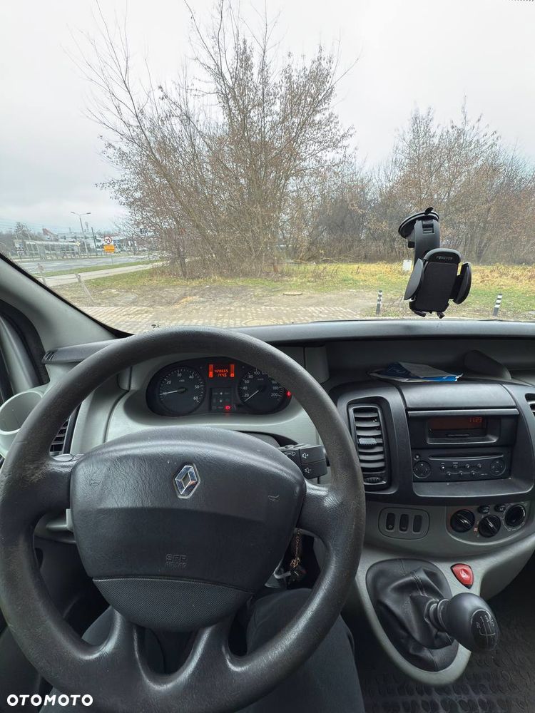 Renault Trafic Passenger - 10