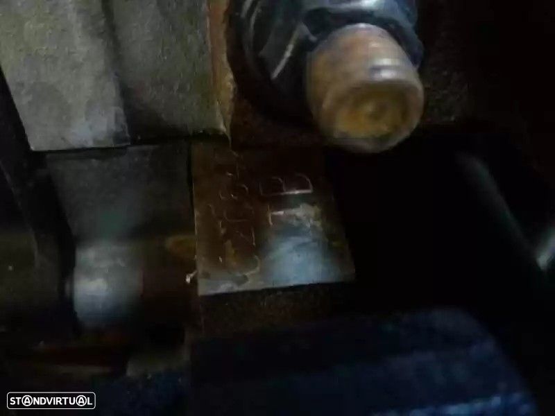 MOTOR COMPLETO KIA CARENS I 2001 -T8 - 1