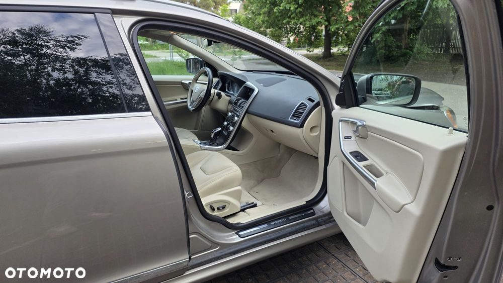 Volvo XC 60 - 28