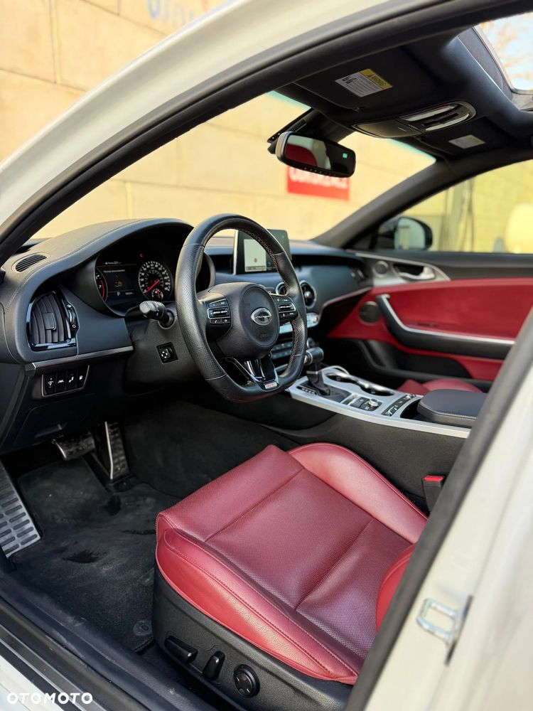 Kia Stinger 3.3 T-GDI V6 GT AWD - 4