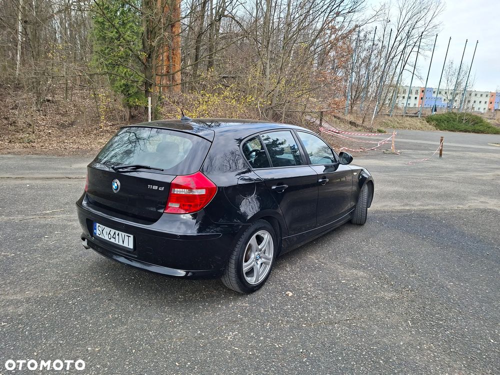 BMW Seria 1 118d - 17