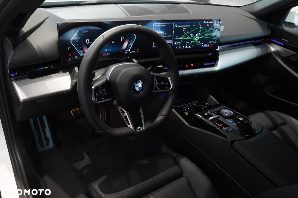 BMW Seria 5 520d xDrive mHEV M Sport - 8