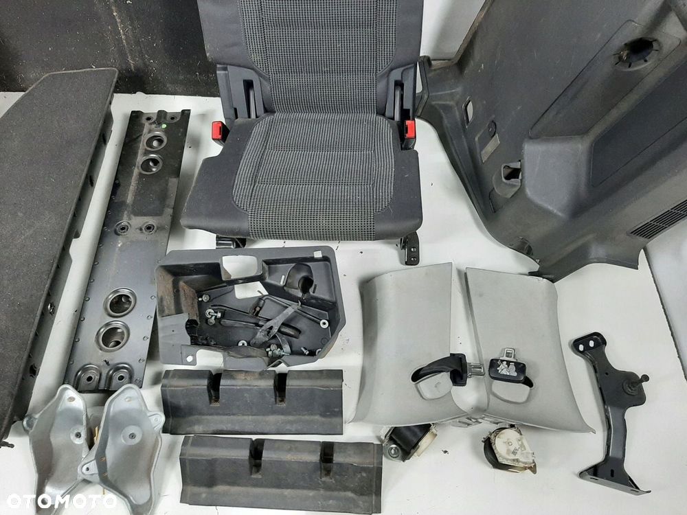 VW TOURAN 05R FOTELE TYL 3 RZAD 1T0885866 1T0885865  PASY BOCZKI PODLOGA - 4