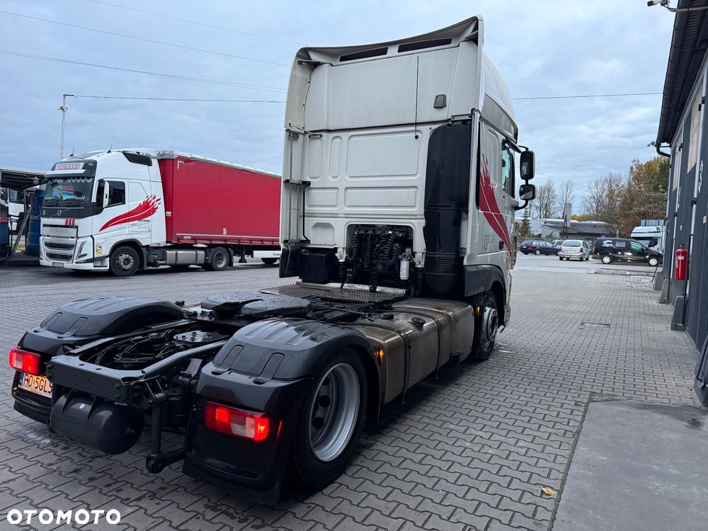 DAF XF 106 480 Super Space Cab - 4