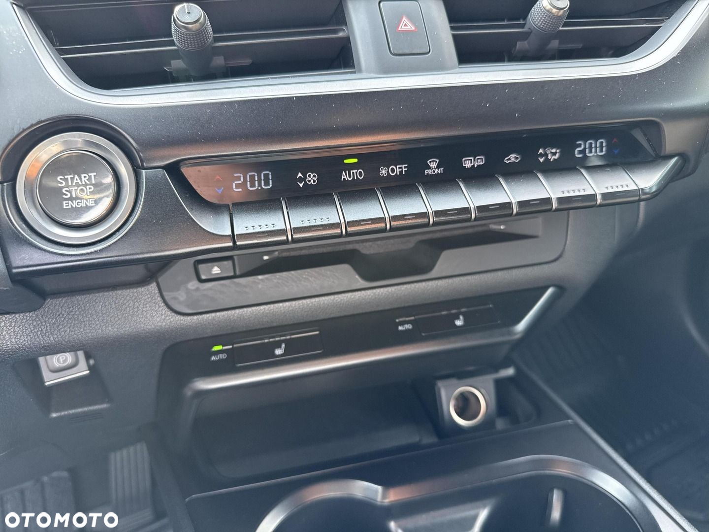 Lexus UX 200 GPF F Impression 2WD - 22