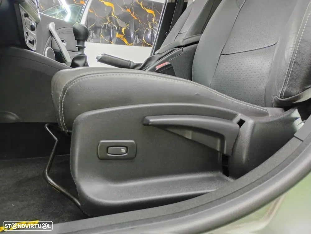 Renault Fluence 1.5 dCi Exclusive — fotografia 8
