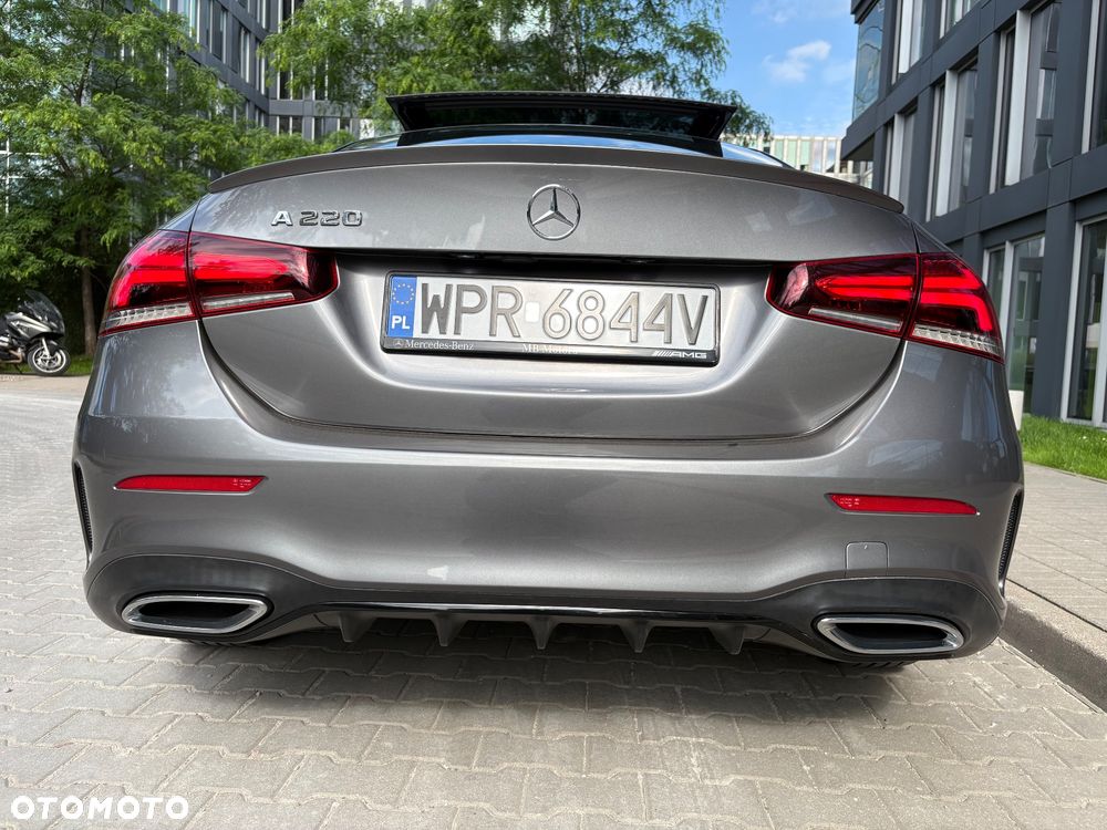 Mercedes-Benz Klasa A 220 AMG Line 7G-DCT - 9