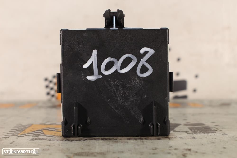 Módulo Eletrónico Mercedes-Benz C-Class (W205)  A2059000828 / A2059010 - 2