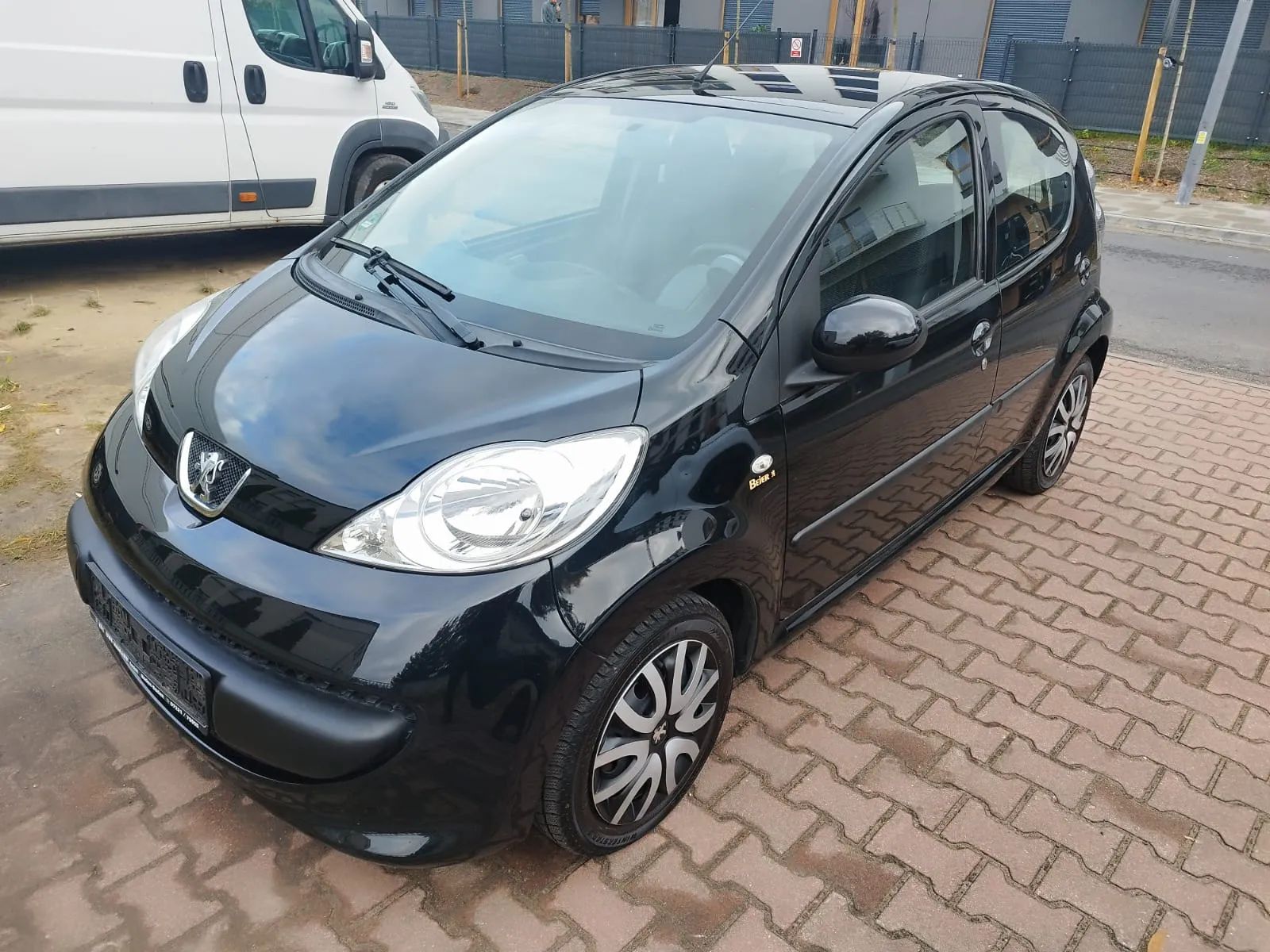 Peugeot 107 70 Black&Silver - 1