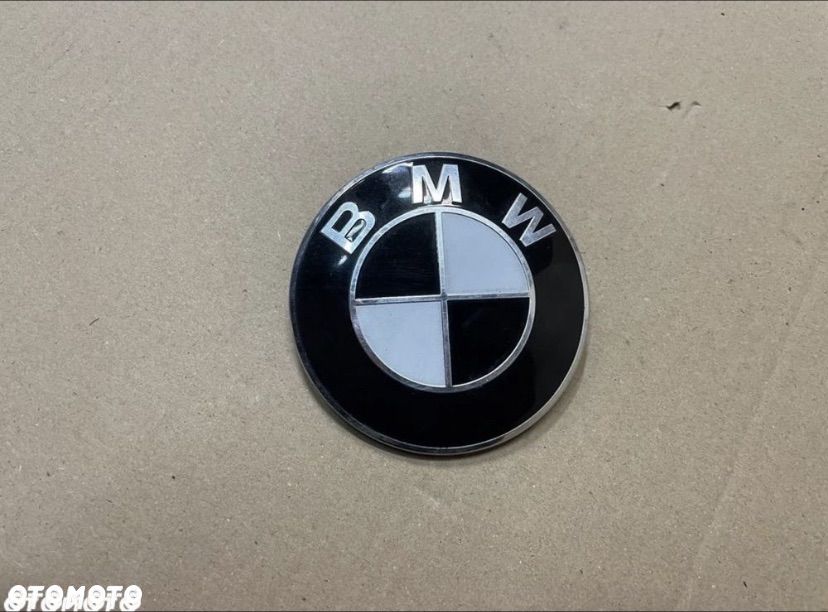 8132375 znaczek emblemat maski bmw 3 e90 e91 e87 e81 e60 e61 e63 - 1