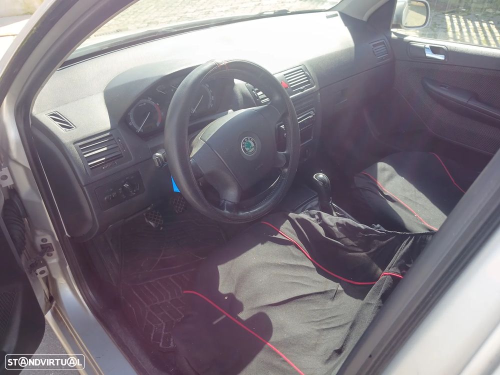 Skoda Fabia Break ver-1-2-active - 9