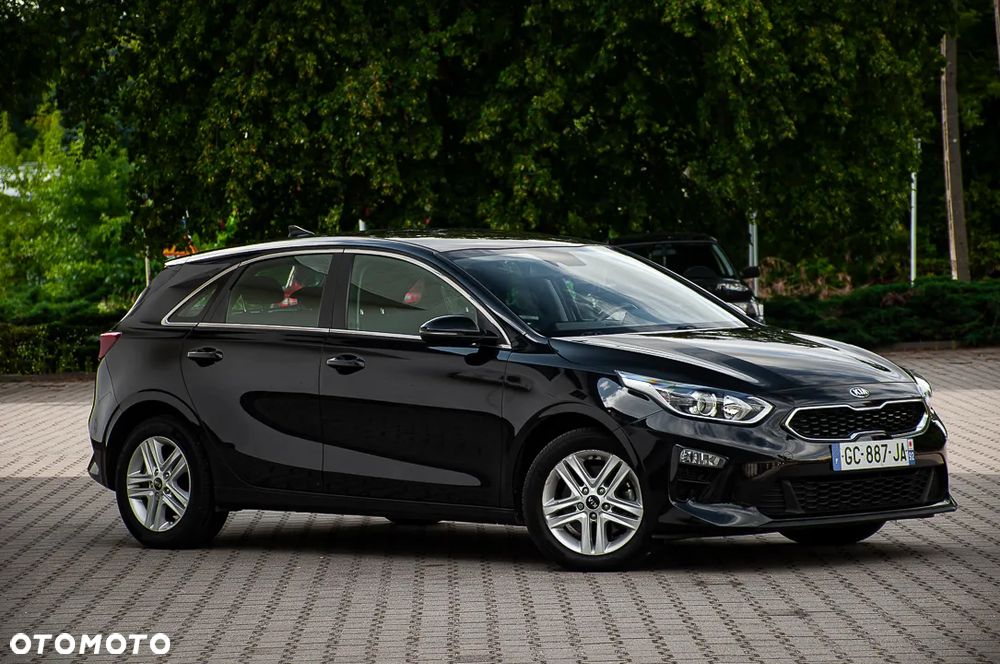 Kia Ceed 1.6 CRDi Eco-Dynamics+(48V Mild-Hybr.) DCT7 Spirit - 3