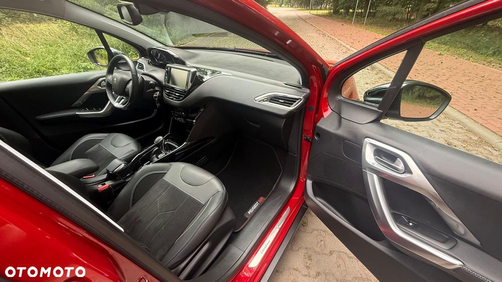 Peugeot 2008 PureTech 110 GPF Stop&Start EAT6 Style - 6