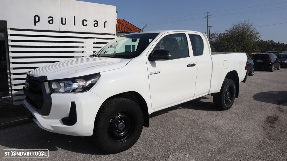 Toyota Hilux - 2