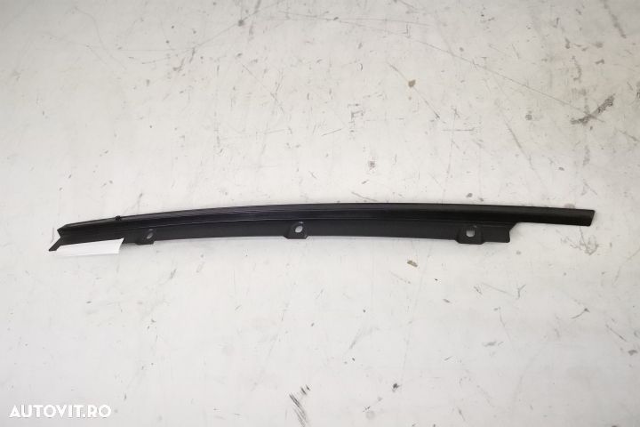 Suport Ornament Stalp B Dreapta Original In Stare Buna Porsche  Cayenn - 6