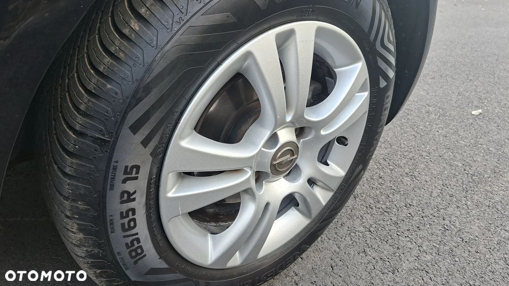 Opel Corsa 1.4 16V Satellite - 9