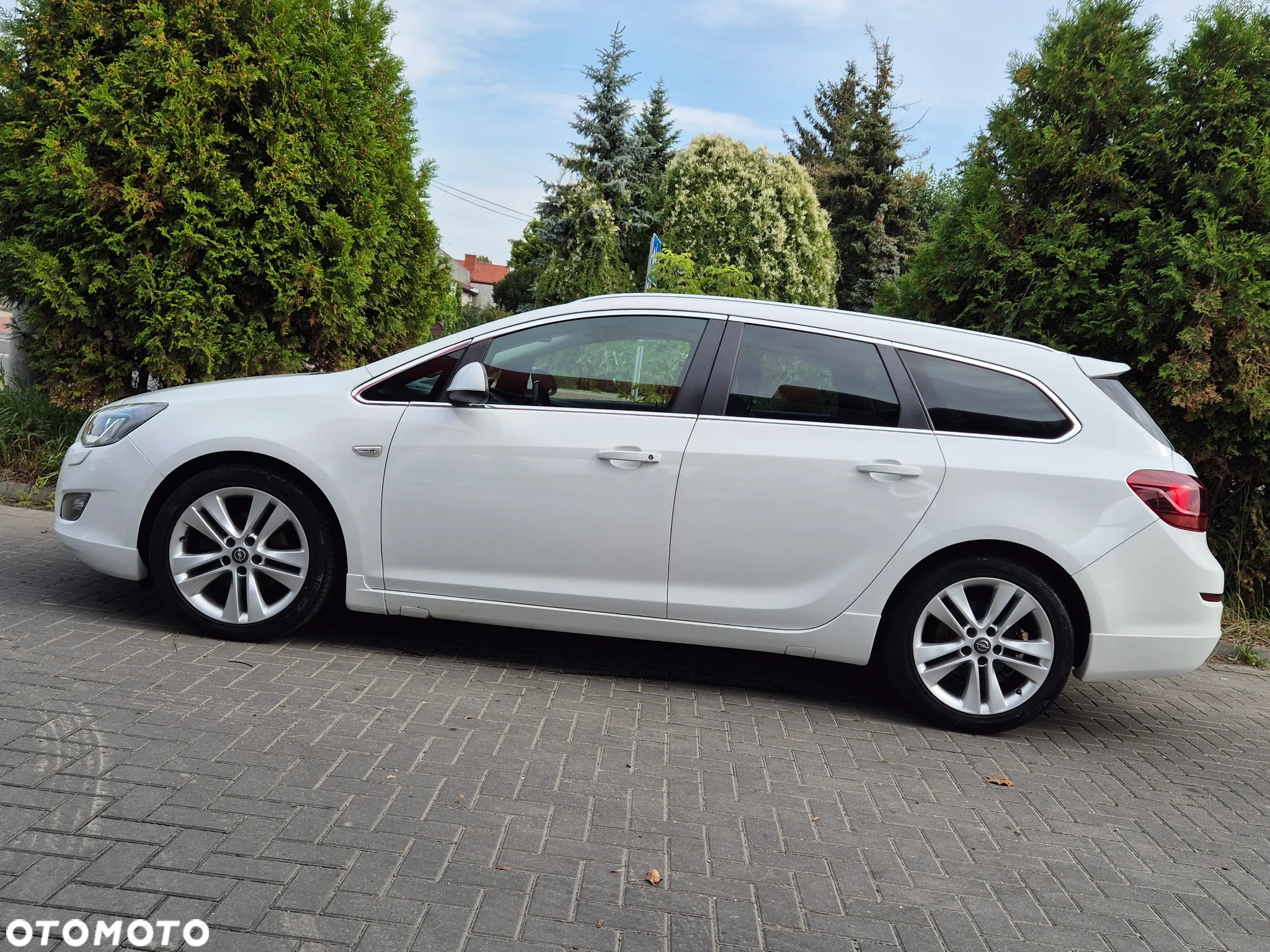Opel Astra 1.6 Turbo Caravan Cosmo - 6