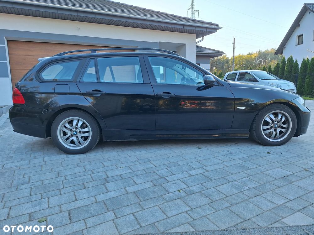 BMW Seria 3 320d - 4