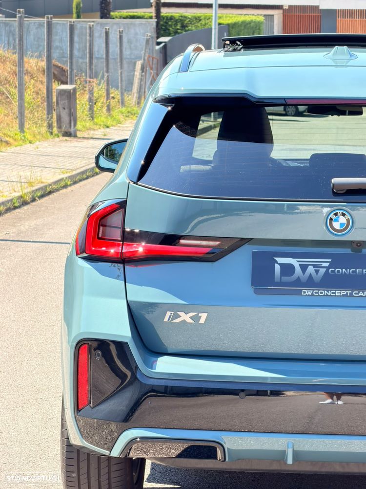 BMW iX1 eDrive20 Pack Desportivo M Pro - 10