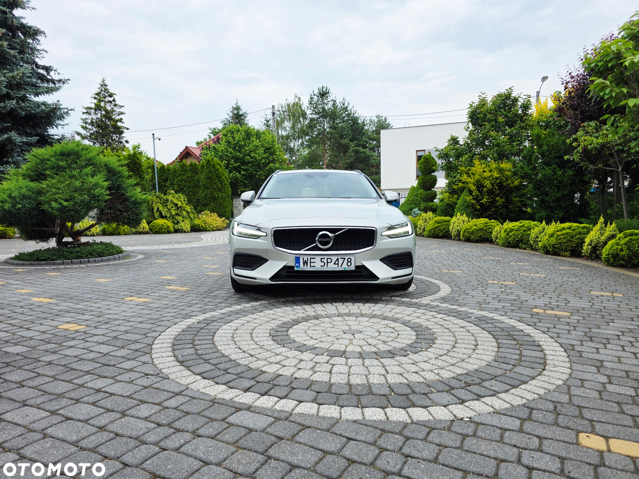 Volvo V60 D4 Momentum Pro - 10
