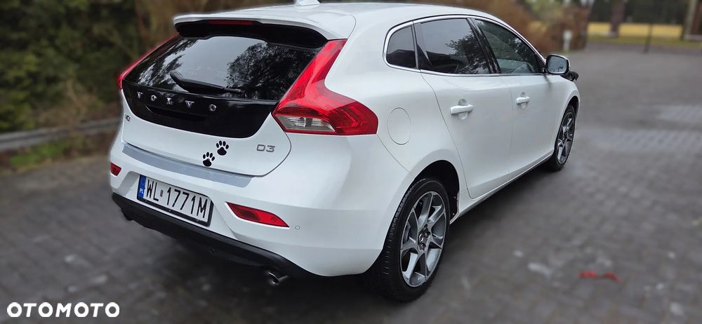 Volvo V40 D3 Drive-E Ocean Race - 4