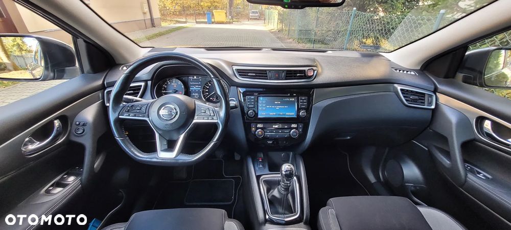 Nissan Qashqai 1.6 DIG-T N-Connecta - 12