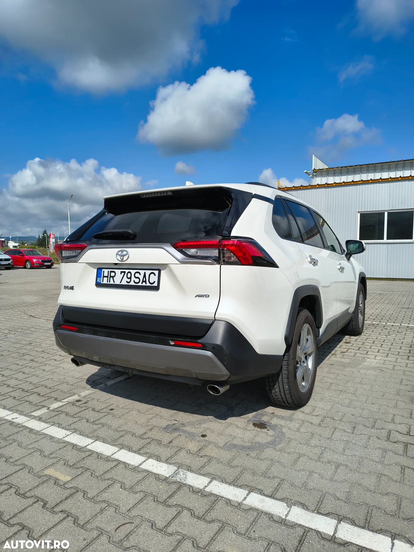 Toyota RAV4 2.0P CVT AWD Luxury - 2