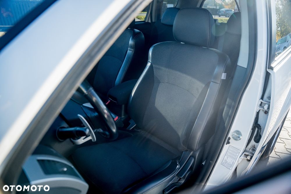 Mitsubishi Outlander - 26