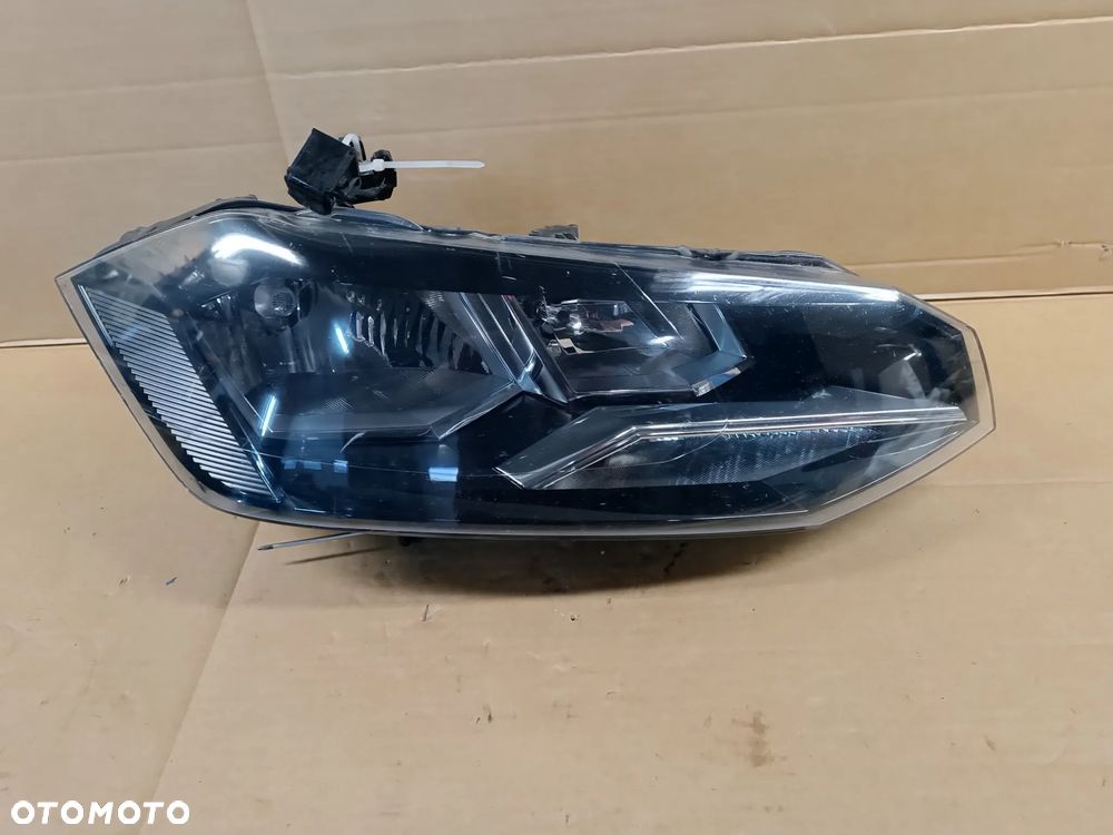 LAMPA PRZÓD PRZEDNIA PRAWA 2G1941006 VOLKSWAGVEN POLO 2G EUROPA - 1