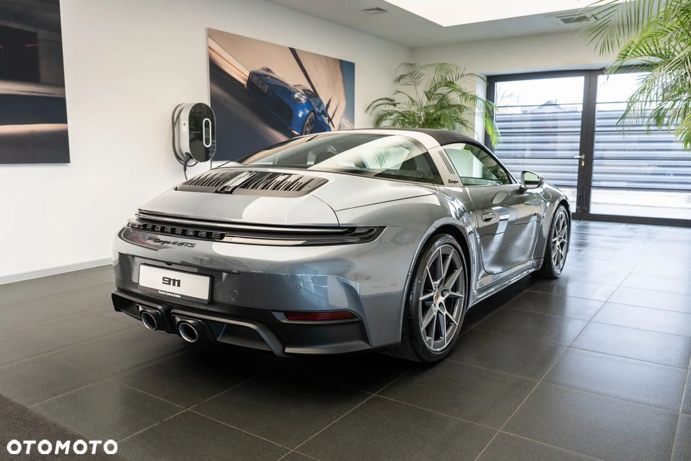 Porsche 911 Targa 4 GTS - 36