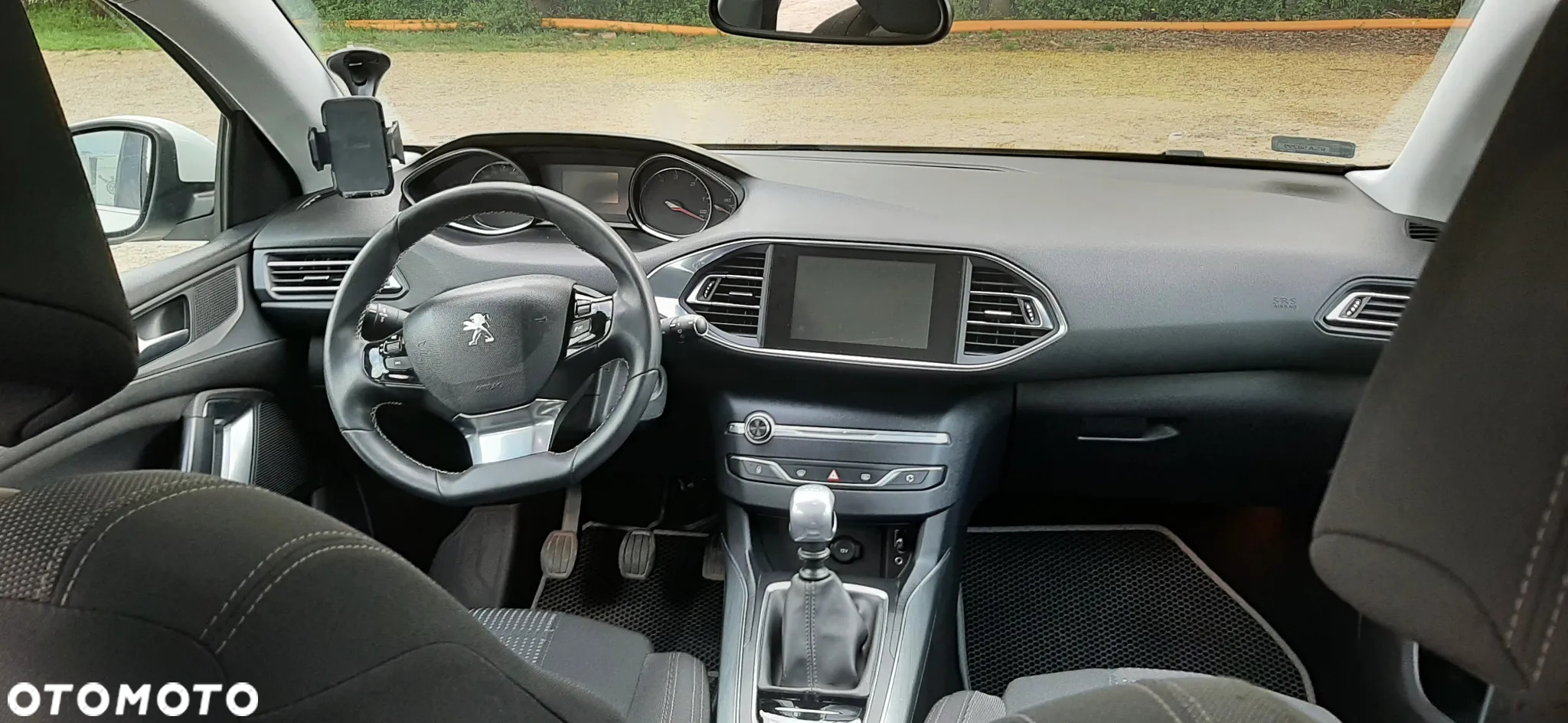 Peugeot 308 2.0 BlueHDi Allure S&S - 17