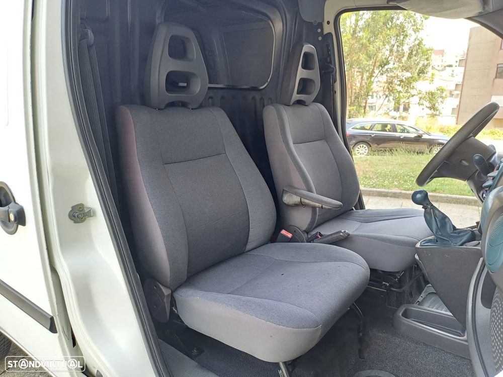 Fiat DOBLO CARGO 1.9 D 63 CV - - 27