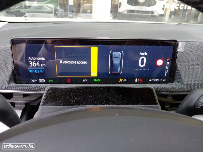 Ford Mustang Mach-E - 8